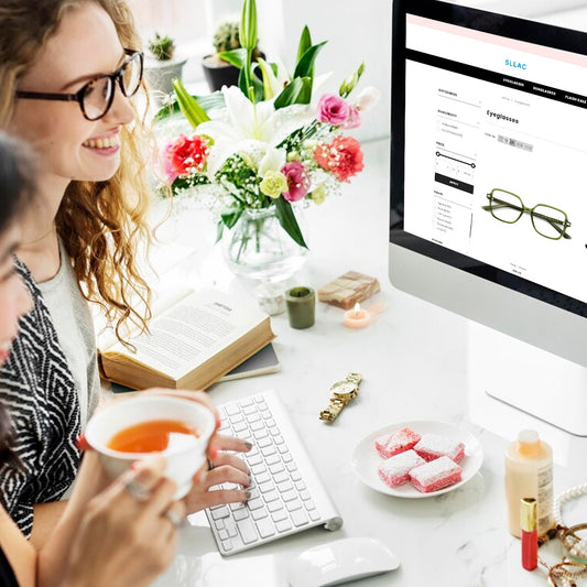 How to choose your eyeglasses online